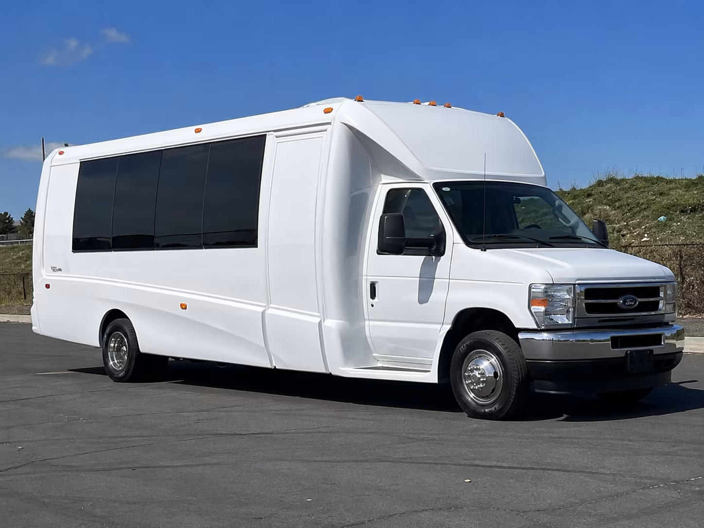 for quick and easy bachelorette party bus rentals across the northshore