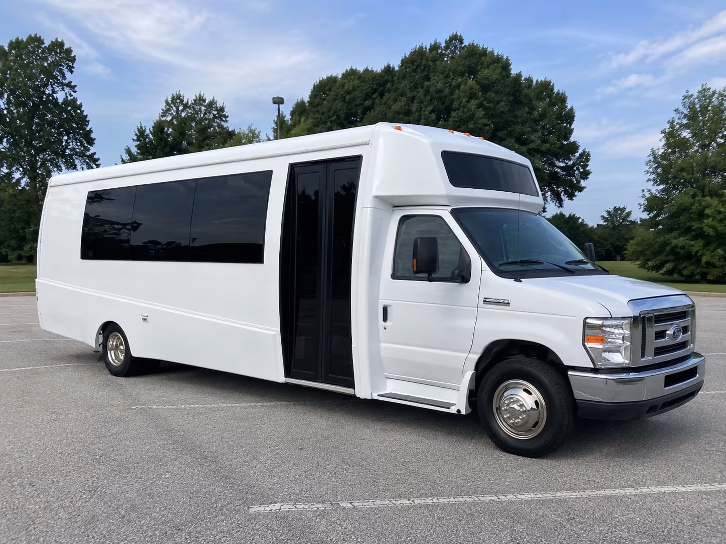 hammond 18 passenger party bus
