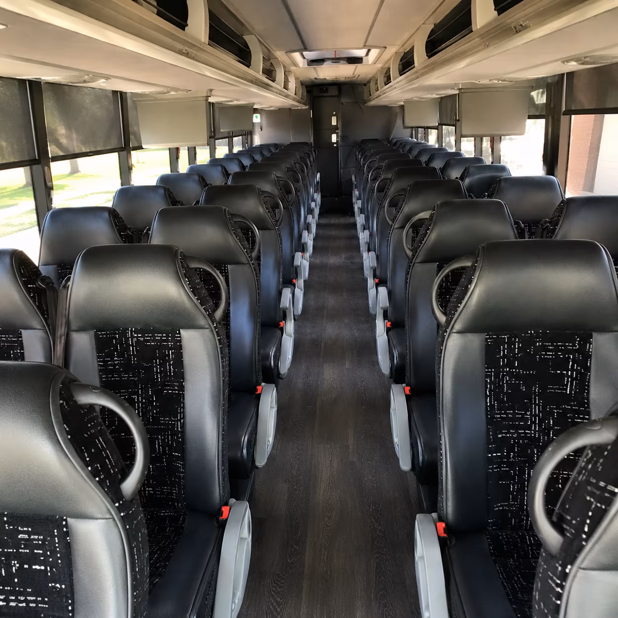 hammond to new orleans charter buses for mardi gras jazz fest and saints game days